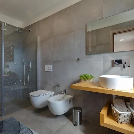 Flora Vabriga * Tar-Vabriga