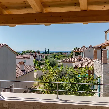 Villa Flora Vabriga