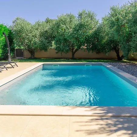 Flora Vabriga Villa